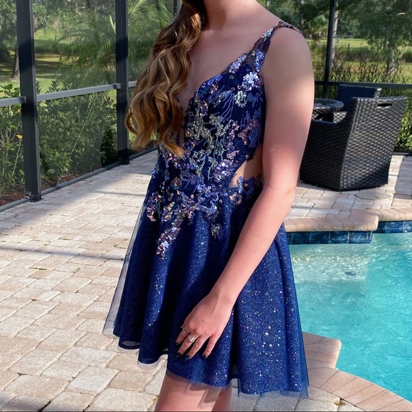 COPY - Plunging neckline A-line short formal dress - Picture 5 of 6